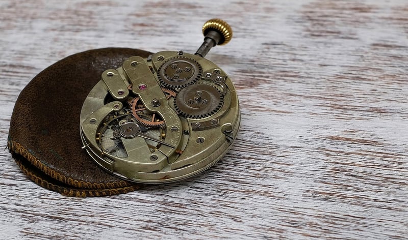 Time-Twisting Watch